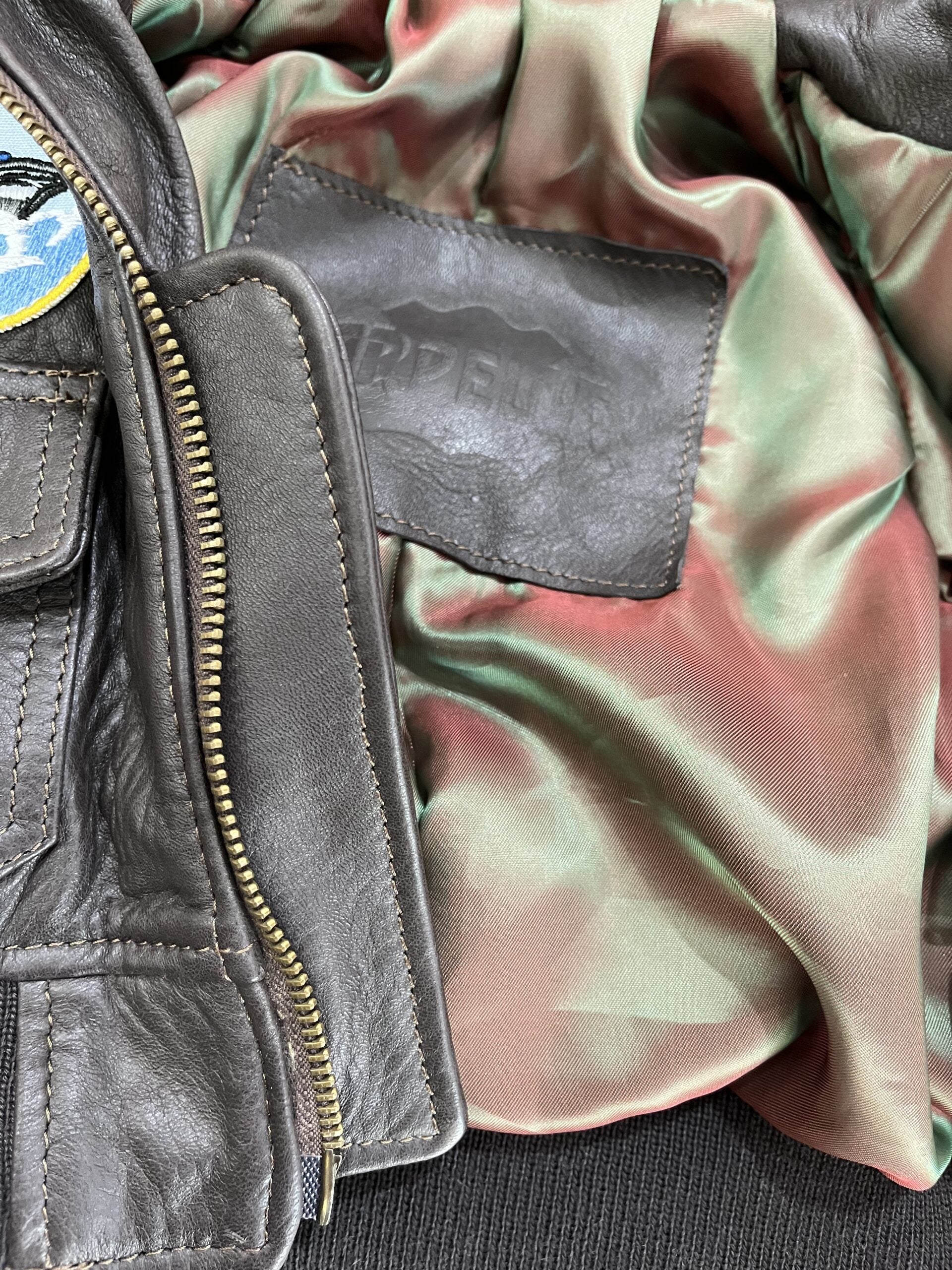 Giacca in vera pelle con zip con toppe e collo in montone TOP GUN bambino