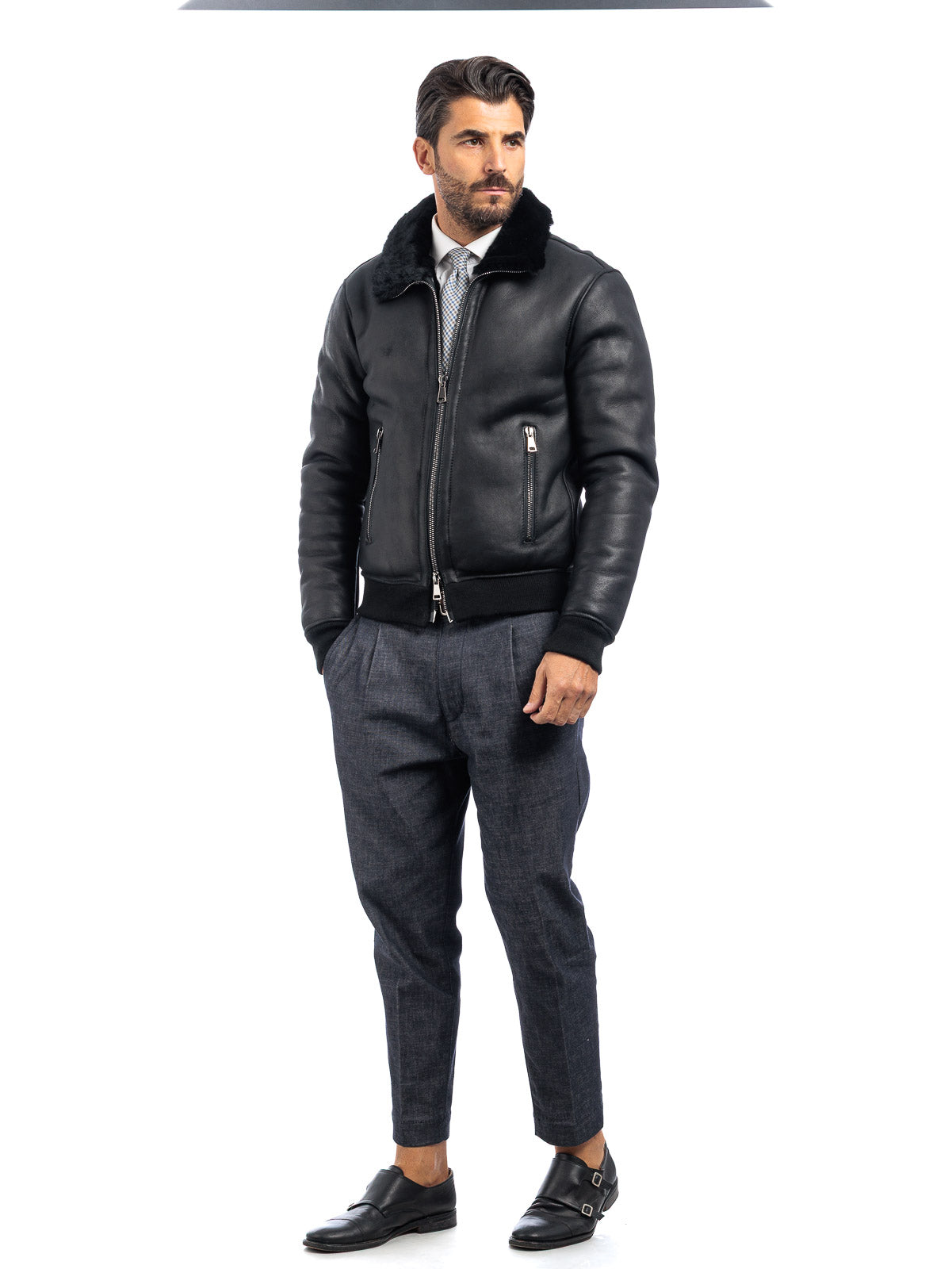 Bomber 22 interamente in montone nero con zip