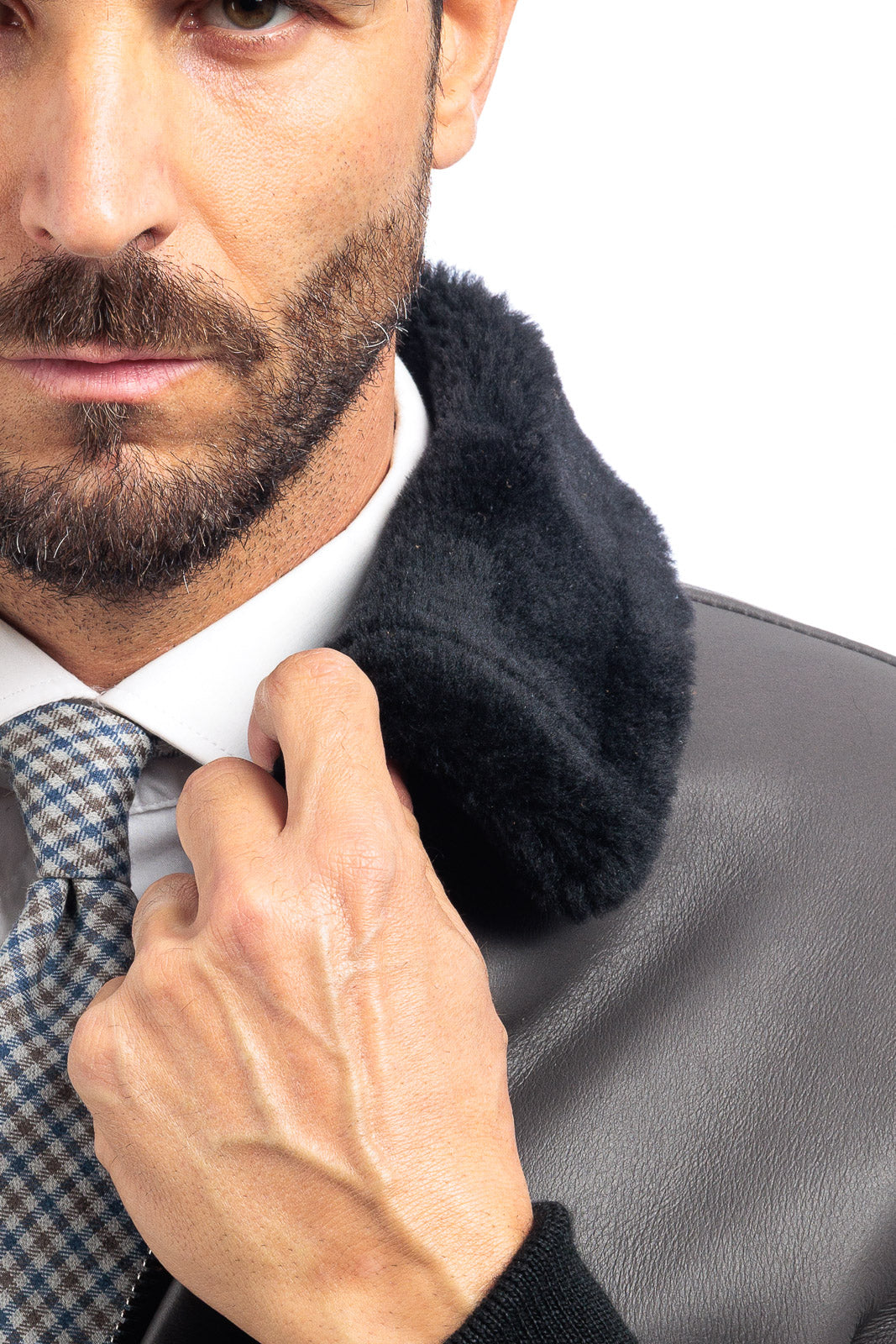 Bomber interamente in montone grigio pelo nero - linea OVER