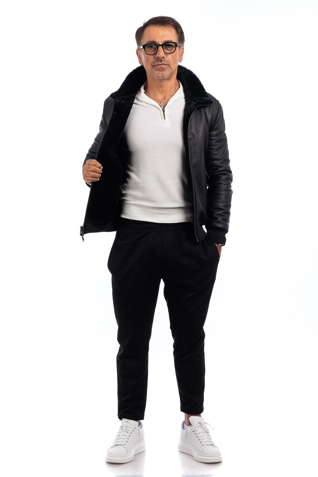 Bomber interamente in montone rovesciato nero con zip double face