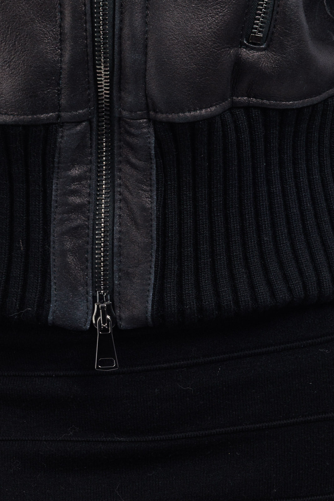 Bomber montone nero donna con zip e cappuccio