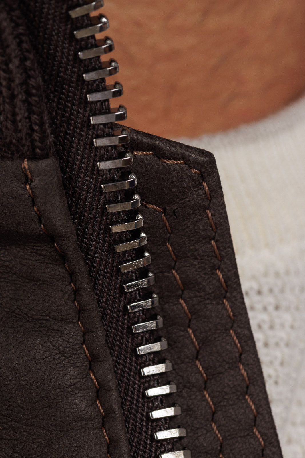 Bomber testa di moro in vera pelle con zip