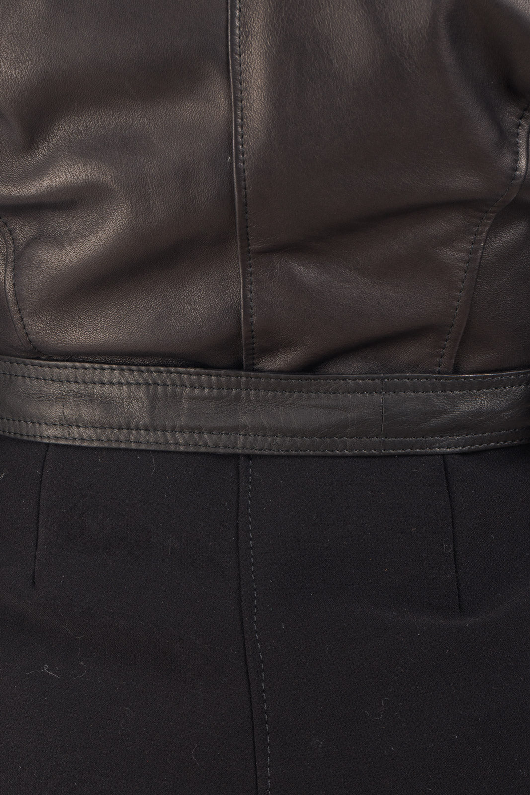 Cappotto nero con zip chiodo tessuto e pelle