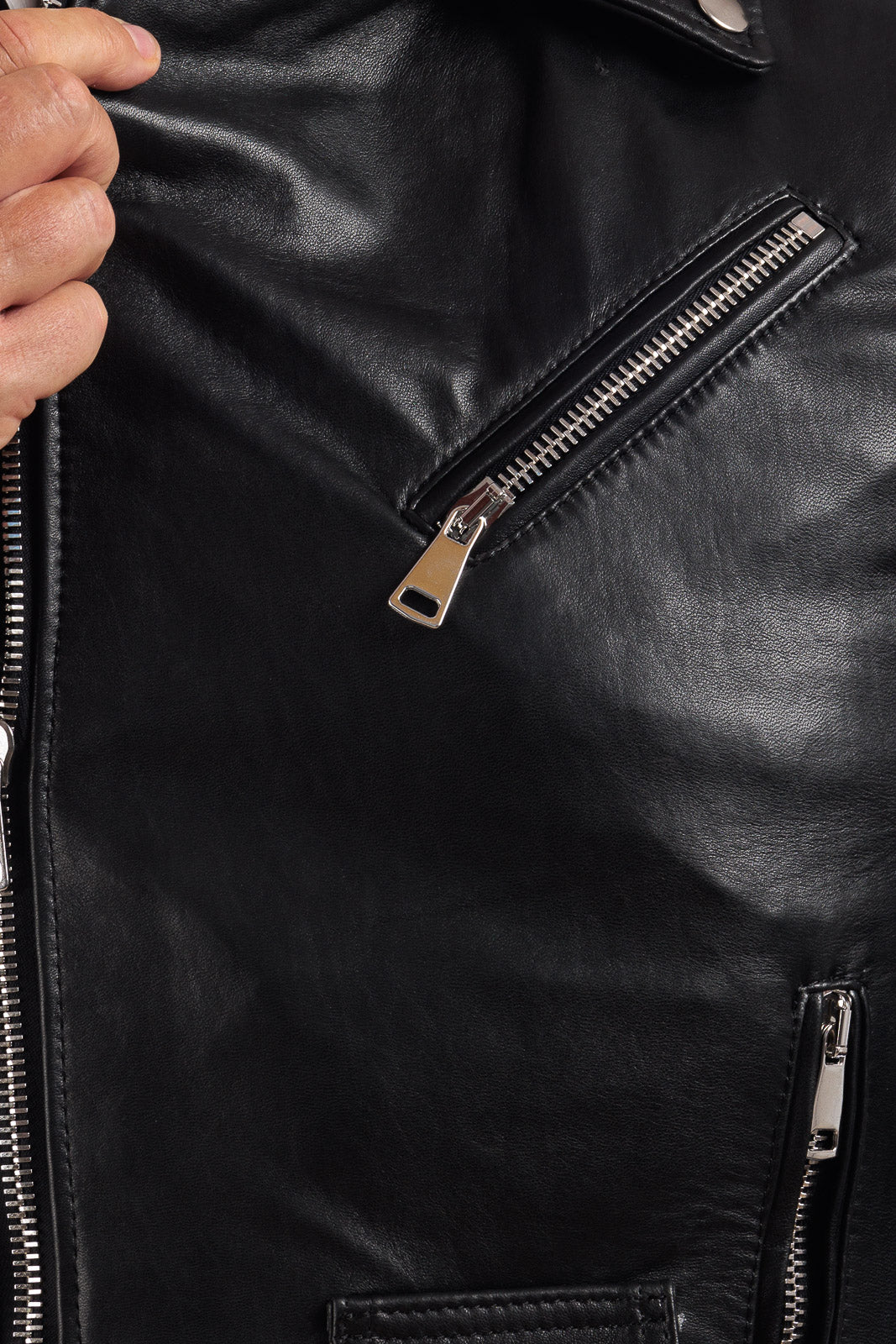 Chiodo in vera pelle uomo con zip e cintura nero