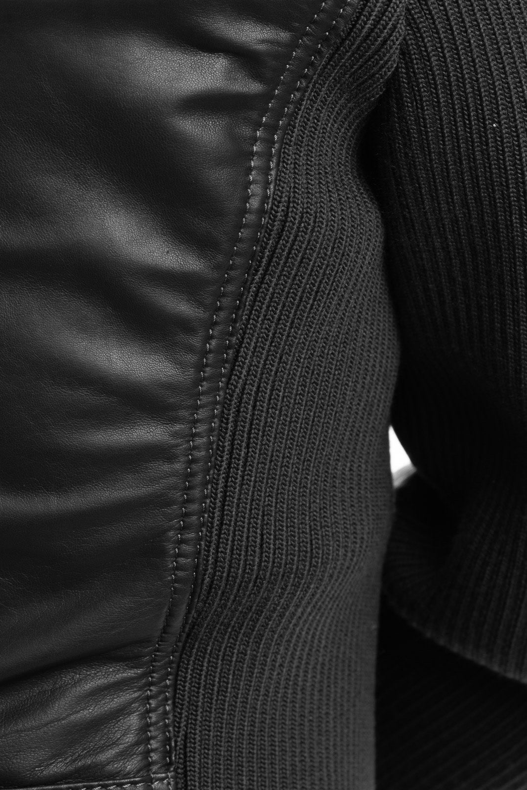 Giacca in pelle con zip PIT nero con lana elasticizzata