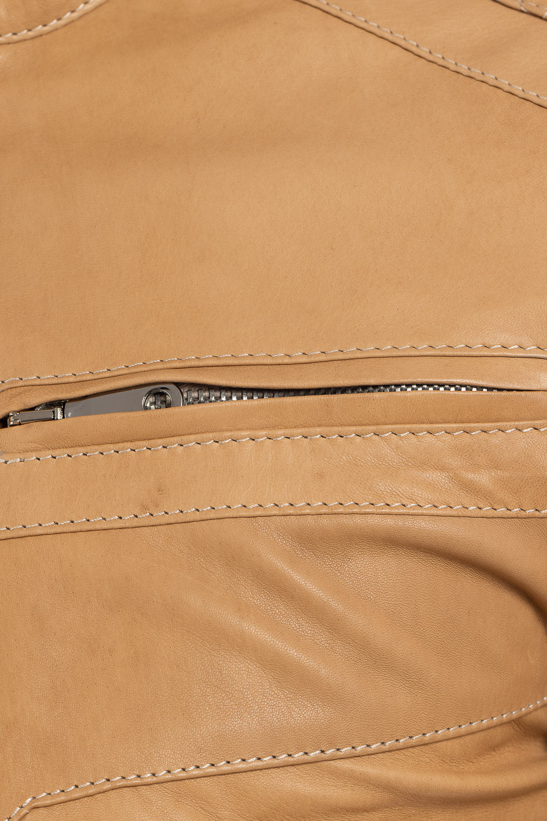 Giacca in pelle con zip sabbia trapuntata