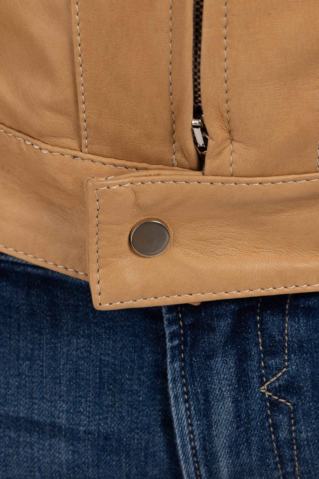 Giacca in pelle con zip sabbia trapuntata