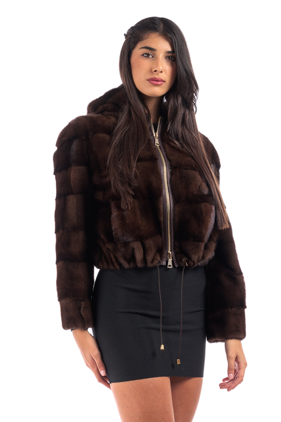 Giacca in pelliccia di Visone demy buff corta con zip e cappuccio