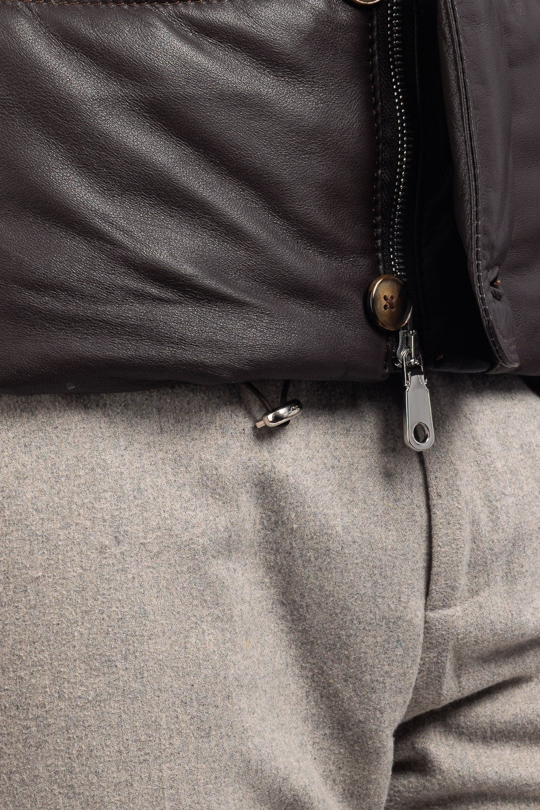 Piumino in vera pelle uomo con zip marrone