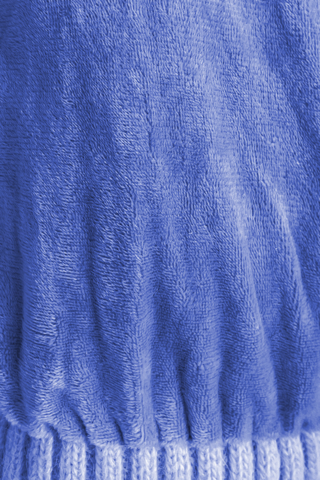 Berretto in lana int con pon pon in murmasky blu