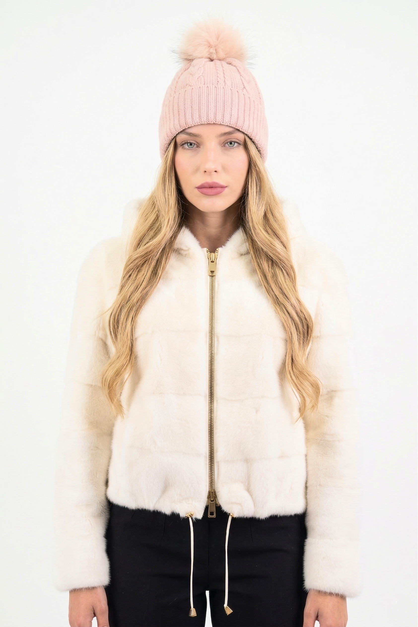 Berretto in lana int con pon pon in murmasky rosa